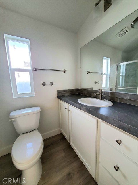 Detail Gallery Image 10 of 14 For 8100 Foothill Bld #3,  Sunland,  CA 91040 - 2 Beds | 1 Baths