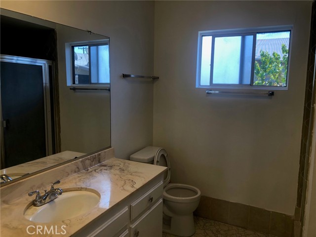218 N Nicholson Avenue, Monterey Park CA: https://media.crmls.org/medias/76cbdc5a-c3fa-470d-8ac3-4fa099c179ff.jpg