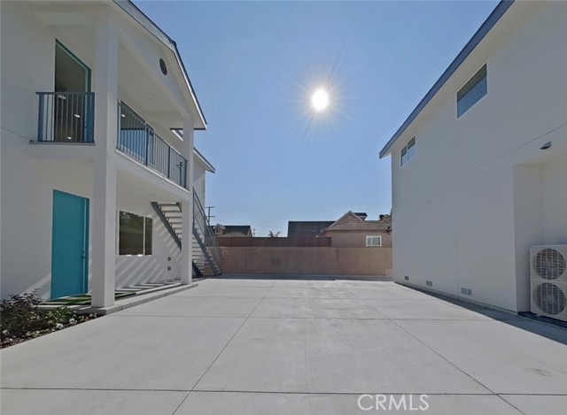 Detail Gallery Image 11 of 55 For 6118 Amos, Lakewood,  CA 90712 - 9 Beds | 7 Baths