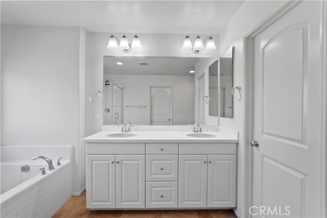 34770 Carina Place, Murrieta CA: https://media.crmls.org/medias/76cc1243-0109-439f-bca7-d546753a6d0d.jpg