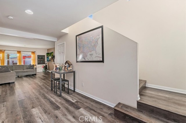 Detail Gallery Image 6 of 38 For 20583 Spring, Riverside,  CA 92507 - 5 Beds | 3/1 Baths