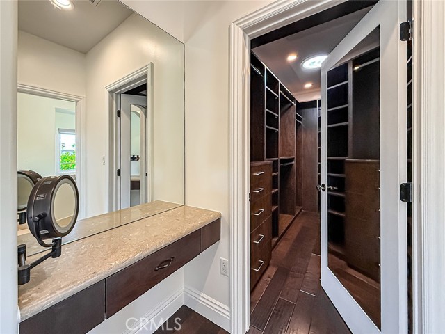 Detail Gallery Image 36 of 58 For 5960 Balcom, Encino,  CA 91316 - 4 Beds | 4 Baths
