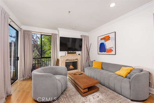 Detail Gallery Image 8 of 28 For 6938 Laurel Canyon Bld #101,  North Hollywood,  CA 91605 - 2 Beds | 2 Baths