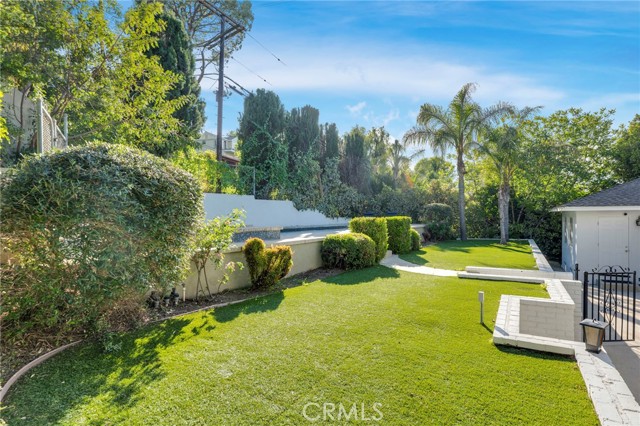 5187 Llano Drive, Woodland Hills CA: https://media.crmls.org/medias/76cd434c-59b7-496c-84b6-11d64266a533.jpg