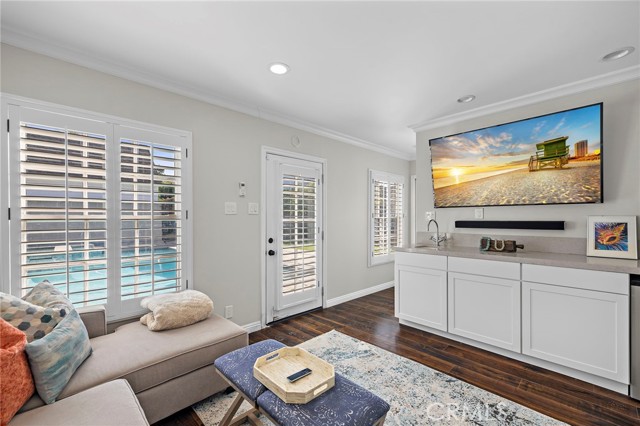 Detail Gallery Image 21 of 28 For 3930 Myrtle, Long Beach,  CA 90807 - 3 Beds | 3/1 Baths