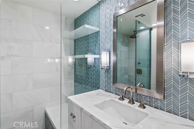 Detail Gallery Image 7 of 40 For 518 Marigold Avenue, Corona Del Mar,  CA 92625 - 4 Beds | 4 Baths