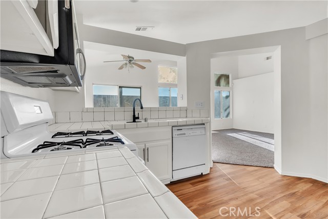 Detail Gallery Image 7 of 32 For 7600 Dunkirk Ave, Highland,  CA 92346 - 3 Beds | 2 Baths