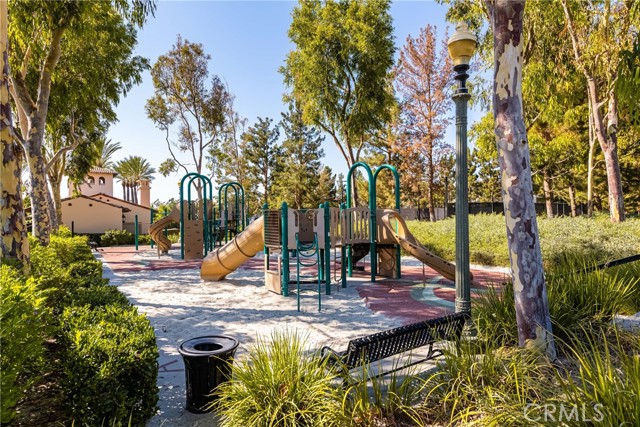 92 Chula Vista, Irvine CA: https://media.crmls.org/medias/76d06a0a-252f-469a-b5c7-d42c79aae619.jpg