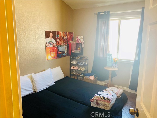 13522 Glenoaks Boulevard, Sylmar CA: https://media.crmls.org/medias/76d13a1b-e25d-478b-b4cb-c38aa77f4cb5.jpg