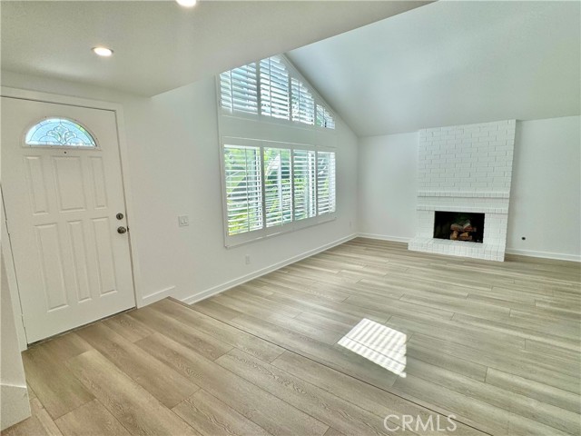 Detail Gallery Image 2 of 16 For 11811 Purslane Cir, Fountain Valley,  CA 92708 - 3 Beds | 2 Baths