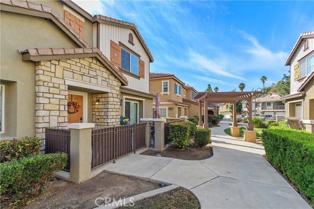 Detail Gallery Image 1 of 28 For 25880 Iris Ave #B,  Moreno Valley,  CA 92551 - 2 Beds | 2/1 Baths