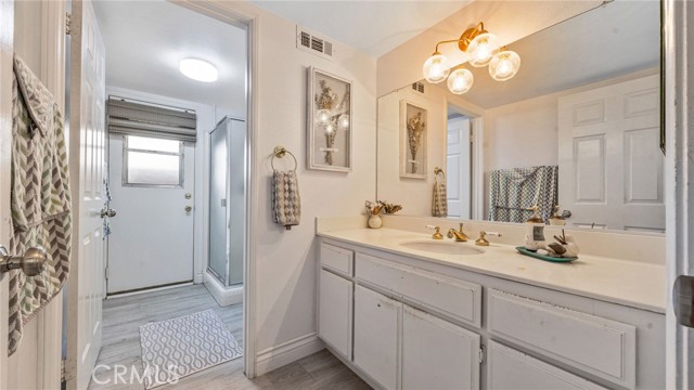 8377 Yarrow Lane, Riverside CA: https://media.crmls.org/medias/76d304a0-d8f9-4fda-b6fc-3cff214c1ad2.jpg