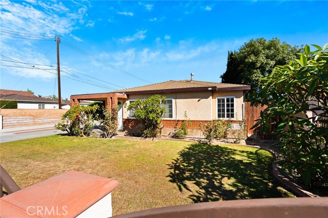 16422 California Avenue, Bellflower, California 90706, 3 Bedrooms Bedrooms, ,2 BathroomsBathrooms,Single Family Residence,For Sale,California,PW24220839