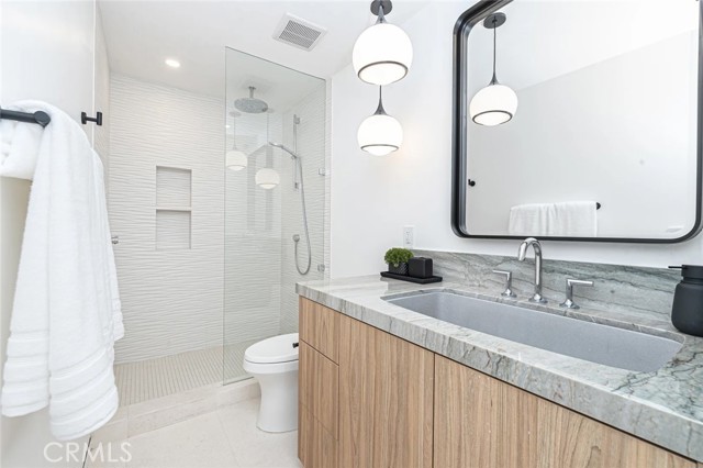 1034 W Balboa Boulevard, Newport Beach CA: https://media.crmls.org/medias/76d460da-3563-4c12-ac0d-341de4eb72cd.jpg