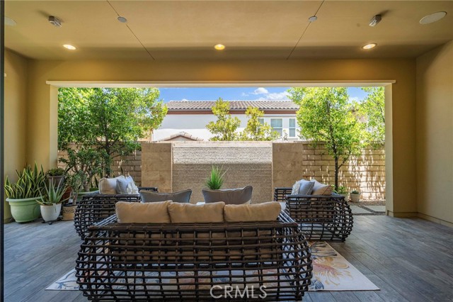 18 Goldenrod, Lake Forest CA: https://media.crmls.org/medias/76d4a049-89c9-45fd-b0cf-f80c332b0ffe.jpg