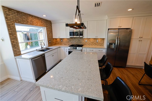 Detail Gallery Image 9 of 33 For 9 Saint Thomas, Laguna Niguel,  CA 92677 - 3 Beds | 3 Baths