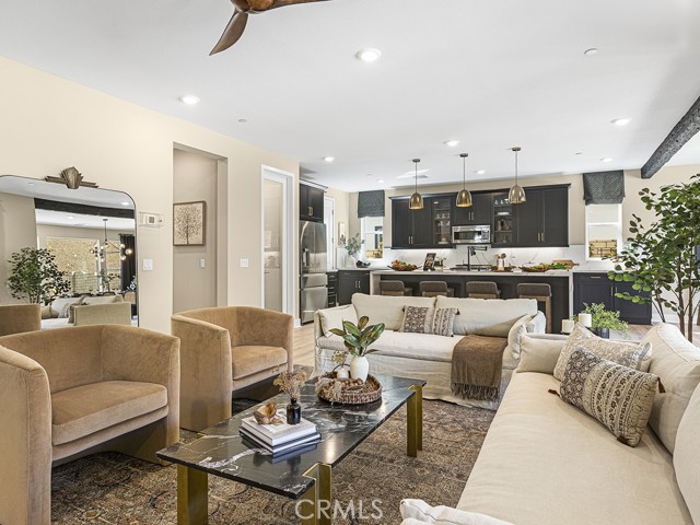 Detail Gallery Image 7 of 45 For 30110 Crestline Court, Castaic,  CA 91384 - 4 Beds | 3/1 Baths