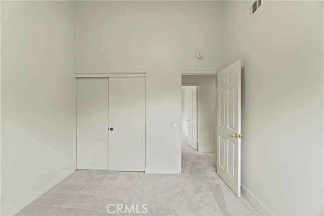 16 Harrisburg, Irvine CA: https://media.crmls.org/medias/76d545e2-d01a-4bc7-adc3-fd14de7e0485.jpg