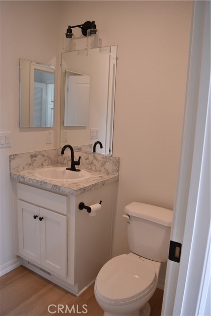Detail Gallery Image 20 of 38 For 1366 Thornwood, Corona,  CA 92882 - 2 Beds | 2 Baths