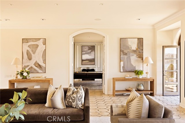 Image 8 of 42 For 2116 Balboa Boulevard