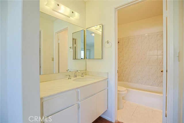 Detail Gallery Image 21 of 36 For 5106 W 1st, Santa Ana,  CA 92703 - 3 Beds | 2/1 Baths
