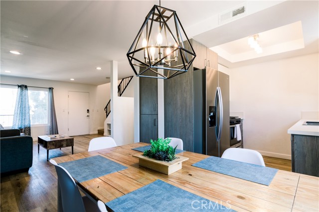 Detail Gallery Image 1 of 25 For 110 S Eucalyptus Ave #5,  Inglewood,  CA 90301 - 2 Beds | 1/1 Baths