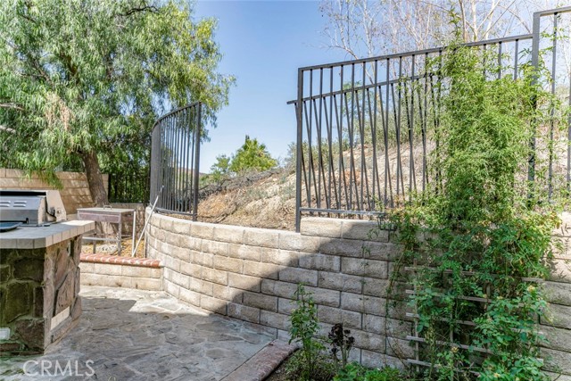 28741 Park Woodland Place, Saugus CA: https://media.crmls.org/medias/76d82fde-c1c1-4a78-aaee-0b3a0b2c16a1.jpg