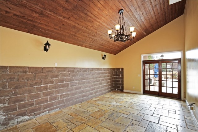 4622 W 131st Street, Hawthorne CA: https://media.crmls.org/medias/76d83496-22d1-413c-8781-df3dbcce2a11.jpg