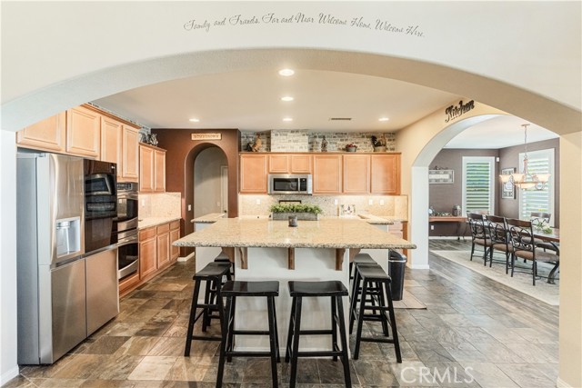 Detail Gallery Image 12 of 40 For 32016 Woodside Ct, Temecula,  CA 92592 - 4 Beds | 3 Baths