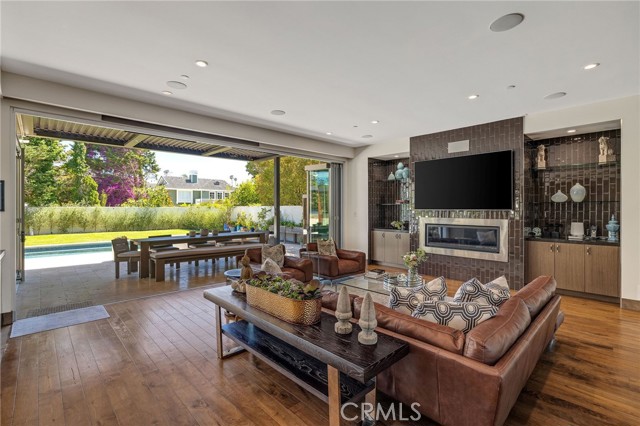 1626 1st Street, Manhattan Beach, California 90266, 5 Bedrooms Bedrooms, 0 ,6 BathroomsBathrooms,Residential,For Sale,1st,0,SB26133853