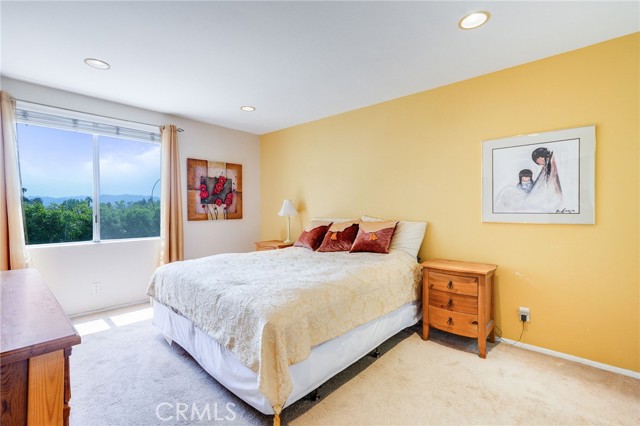 Detail Gallery Image 9 of 24 For 12720 Burbank Blvd #322,  Valley Village,  CA 91607 - 2 Beds | 2 Baths