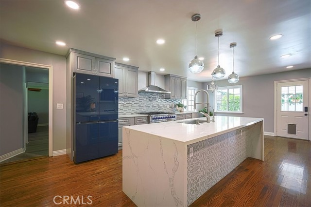 1375 N Euclid Avenue, Upland CA: https://media.crmls.org/medias/76da6138-6cd6-46b8-acd0-b27db9c5ffb3.jpg