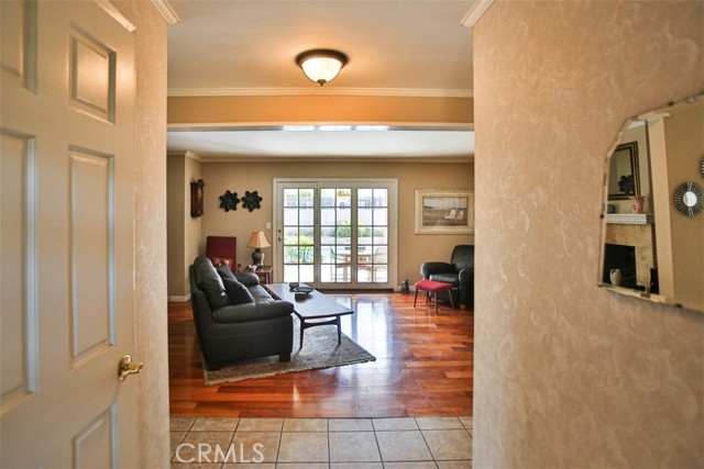 Detail Gallery Image 4 of 23 For 516 S Peregrine, Anaheim,  CA 92806 - 3 Beds | 2 Baths