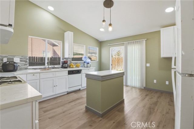 Detail Gallery Image 18 of 28 For 10736 Dove Ct, Adelanto,  CA 92301 - 3 Beds | 2 Baths