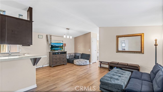 Detail Gallery Image 3 of 14 For 220 Camino Corto #39,  Vista,  CA 92083 - 2 Beds | 2 Baths