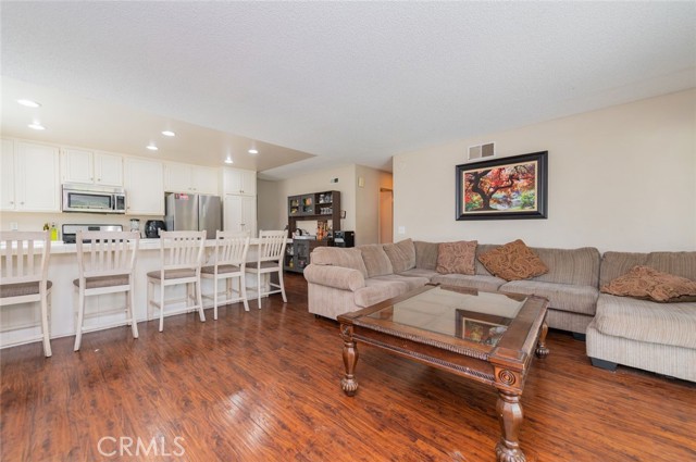 Detail Gallery Image 19 of 28 For 1424 Norfolk St, Corona,  CA 92878 - 4 Beds | 2 Baths