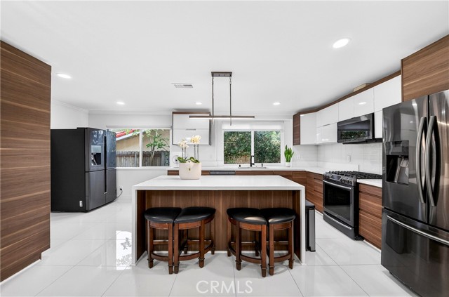 Detail Gallery Image 10 of 47 For 26704 Hawkhurst Dr, Rancho Palos Verdes,  CA 90275 - 4 Beds | 3 Baths