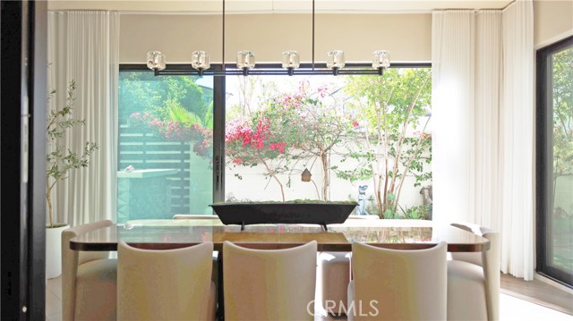 Detail Gallery Image 14 of 34 For 80 Thrush, Irvine,  CA 92618 - 5 Beds | 5/1 Baths