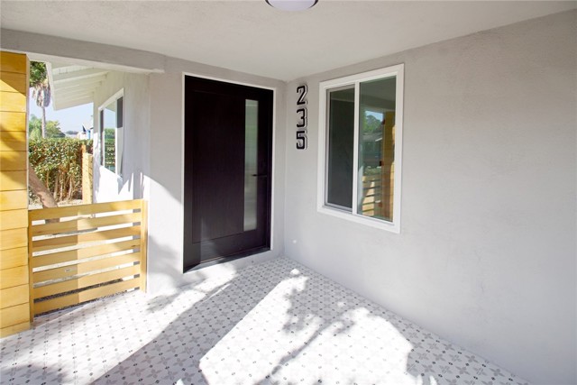 235 E Eldridge, Long Beach CA: https://media.crmls.org/medias/76dc45e5-aa67-4861-ada2-51378b31843a.jpg