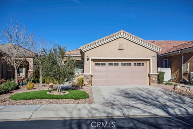 10871 Katepwa St, Apple Valley, CA 92308