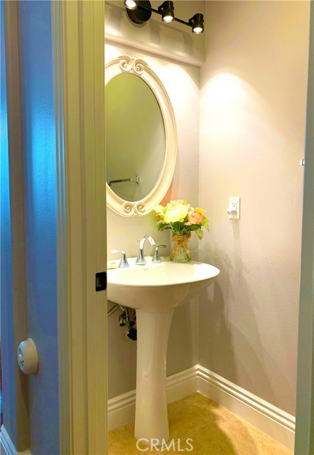 Detail Gallery Image 18 of 63 For 31891 Domenoe Way, Temecula,  CA 92592 - 3 Beds | 2/1 Baths