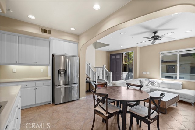 Detail Gallery Image 12 of 48 For 18 Moonstone, Irvine,  CA 92602 - 3 Beds | 2/1 Baths