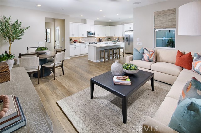 Detail Gallery Image 4 of 25 For 12706 Rosemount Rd, Corona,  CA 92880 - 3 Beds | 2/1 Baths