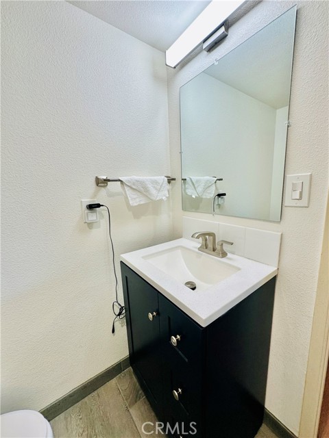9039 Van Nuys Boulevard, Panorama City CA: https://media.crmls.org/medias/76de783a-58c5-48f2-888d-cdff5f89792a.jpg