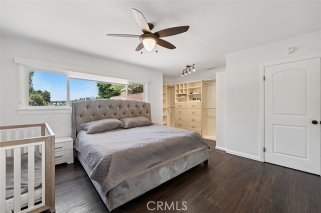2248 E Chevy Chase Drive, Glendale CA: https://media.crmls.org/medias/76deef1c-26c1-4912-b31a-62a65baa849f.jpg