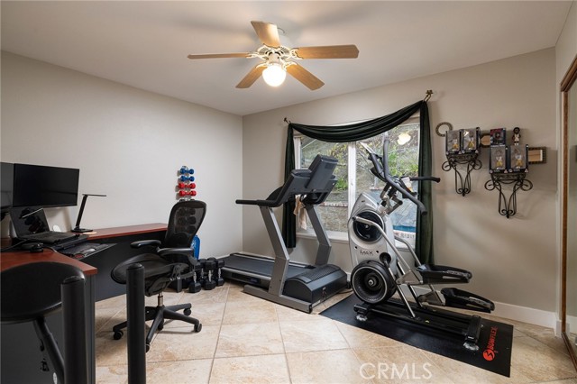 25611 Rangewood Road, Laguna Hills CA: https://media.crmls.org/medias/76df713f-41b7-4248-b824-b2fefdc1a23c.jpg