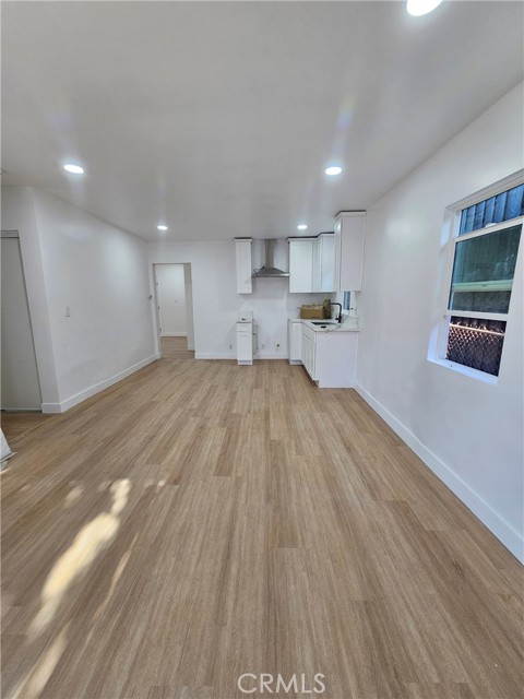 Detail Gallery Image 4 of 23 For 10657 Sherman, Sun Valley,  CA 91352 - 3 Beds | 2 Baths