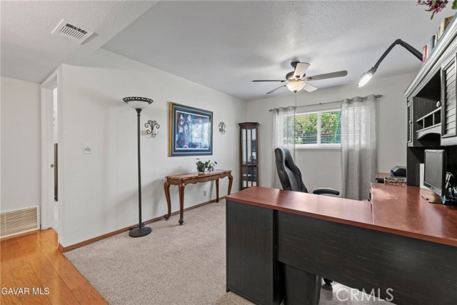 2520 Edam Street, Lancaster CA: https://media.crmls.org/medias/76e147e3-81a5-401f-aa3c-4ae1b3011931.jpg