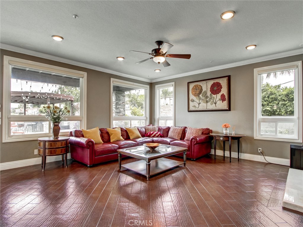 MLS #WS25134225 img 13