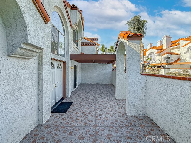 Detail Gallery Image 3 of 36 For 206 Camino Cortina, Camarillo,  CA 93010 - 3 Beds | 3 Baths